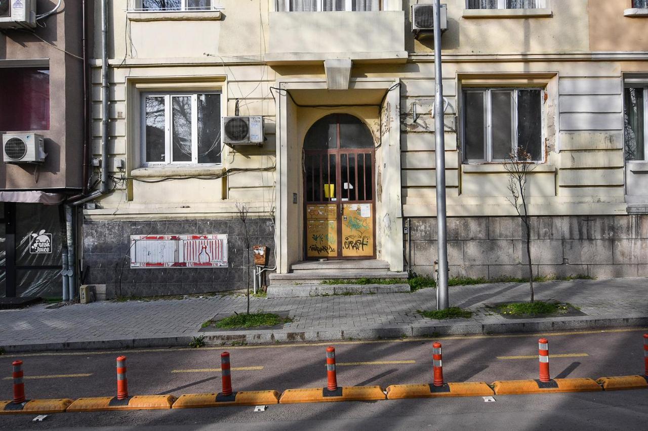 Small Studio On Budget In The Heart Of City فارنا المظهر الخارجي الصورة